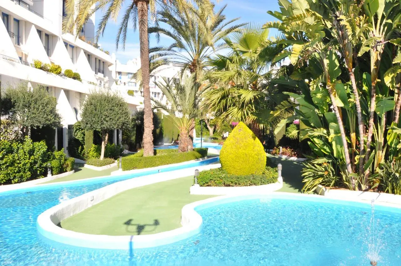 Marbella House Apartamento Duplex 西班牙