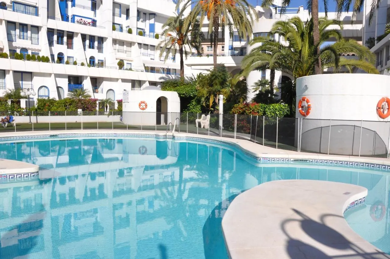 Marbella House Apartamento Duplex 55 0*,  España