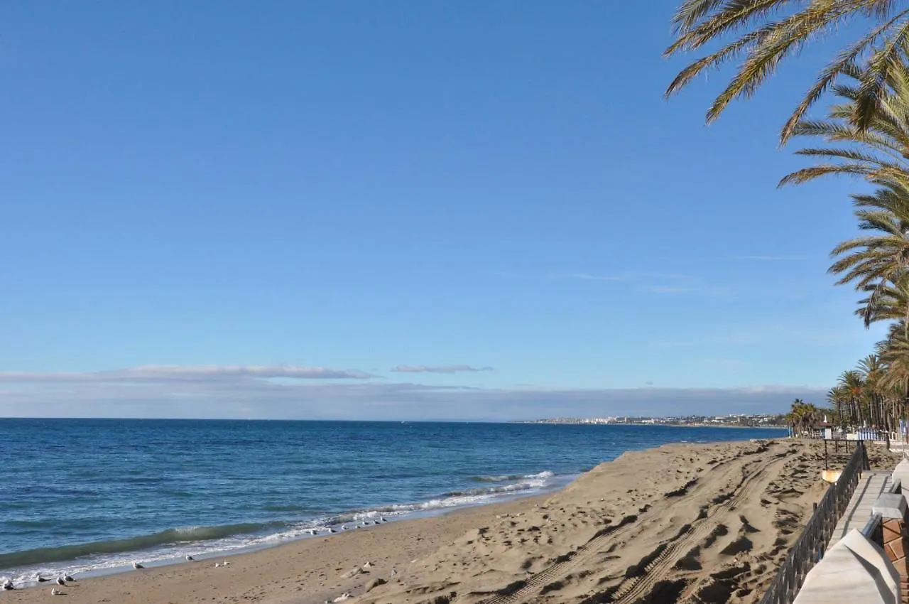 Marbella House Apartamento Duplex 55 0*,